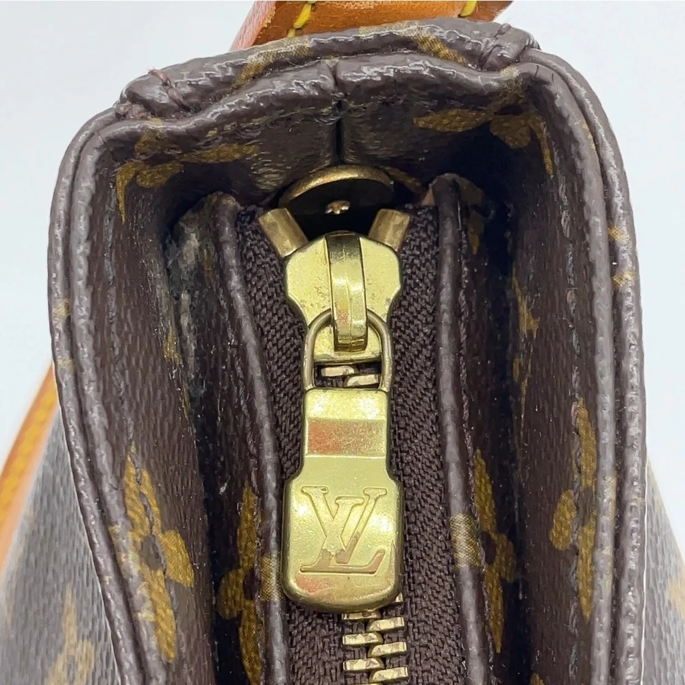 Y2K USA Made Vintage Louis Vuitton GM Looping Monogram Canvas Shoulder Handbag